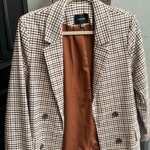 Love Tree Medium Runs Large Plaid